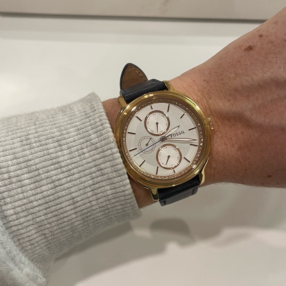 Fossil Watch - Picture 4 of 5